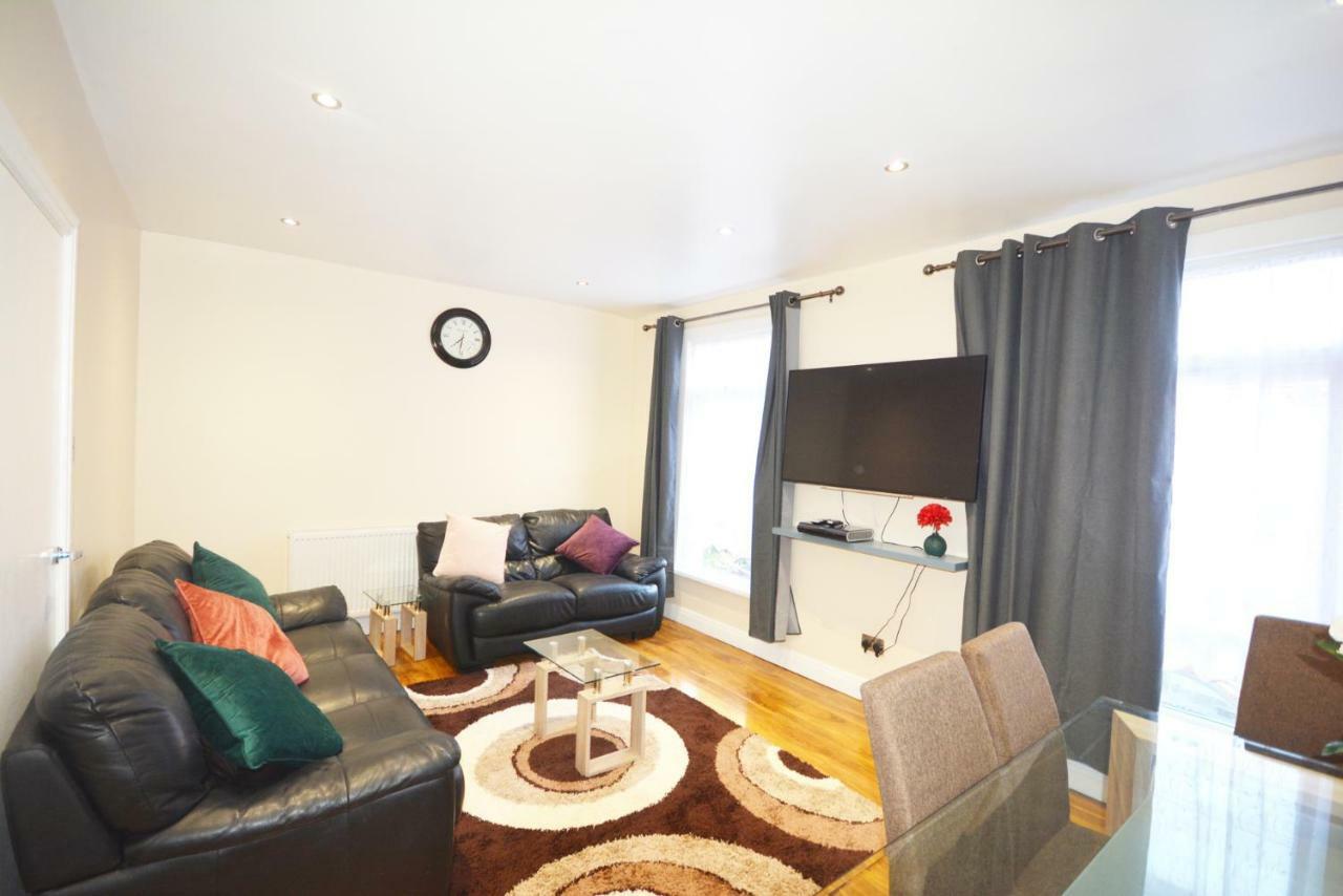 London Modern 4 Bedroom Apartment Exterior photo
